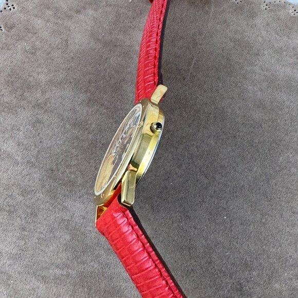 "Snap Out of It" vintage watch by One in a Million Watches - Picture 3 of 9